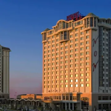 WOW Airport Hotel Отели рядом с достопримечательностью «Бакыркёй»