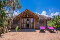 Jungle Beach Ahungalla Hotels near Samudrasannaramaya