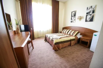 Victoria Palace Hotels in 