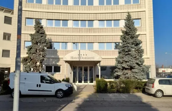 多尼澤蒂酒店