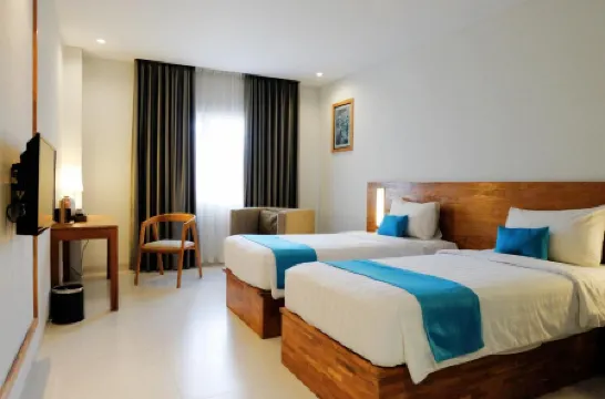 Pollos Hotel & Gallery Rembang