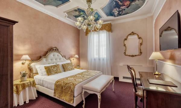 Dorsoduro, Venice: Hotel Pausania