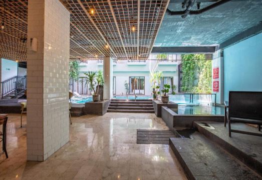 Liberta Seminyak Hotel Over view