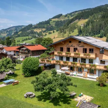 Landhaus Rustika Отели в г. Гемайнде Ваграйн