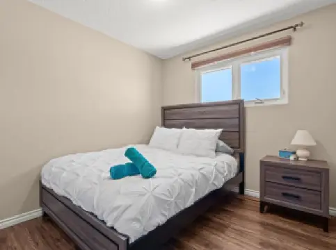 Bahama Breeze I Hot Tub I Pool I 5 Bedroom