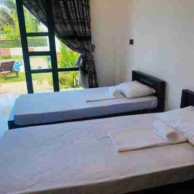 Sky Sea-Arugambay Rooms