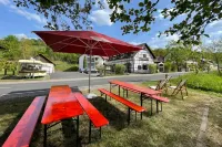 Landhotel der Distelhof Mit Scheunencafe Hotels in Зуль