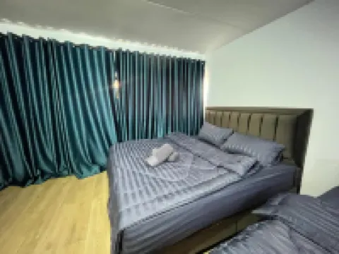 Impact Muang Thong Popular Condo C5 by Mom Tang