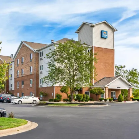 Birch Hill Suites Clarksville-Louisville North