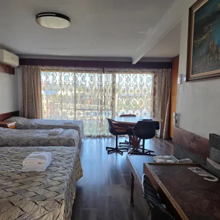 Eden Nimo Motel