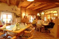Hotel Biedermeier Hof Hotels in Scharding