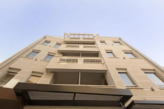 Hotel TESLA - Smart Stay Garni Отели рядом с достопримечательностью «Храм Святого Саввы»