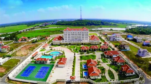 Ban Thach Riverside Hotel & Resort