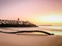 Buarcos Sunset Apartment by Rent4All Hotels near Claridade Beach