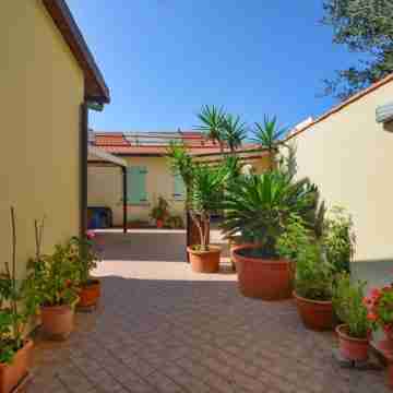 La Papaya Hotel Exterior