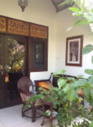 吉利寧靜日旅館