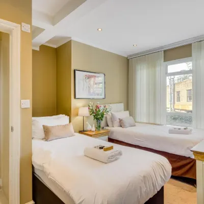 1 Lexham Gardens Hotel ケンジントン・スクエア周辺のホテル