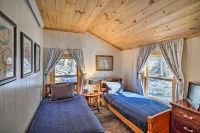 Cozy Falls Brook Cabin: Hike & Swim on-Site! Hotels in Dummerston