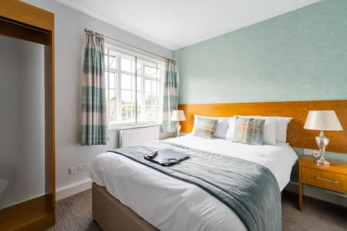 Queen Street Tap Hotels in Sandwich