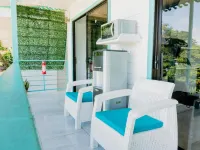 Ocean's Breeze Apartment and Rooms Hotels in Cocles