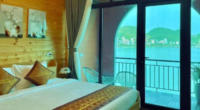 Le Pont Bungalow Cat Ba