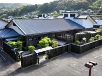 Natural Hot Spring Villa Motonoyu - parking