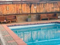 Gem Villa Inn - Pools