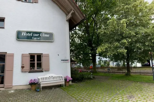 Hotel zur Ulme Hotels in Steinhöring