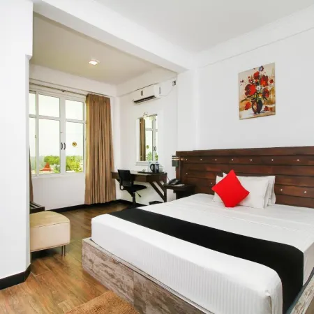Sasha Transit Hotel
