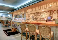 Castle in the Sand - bar