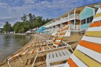 Naswa Resort Hotel di Laconia