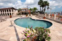 Bayfront Inn - piscina