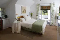 Howards End Manor B&B Hotels near House of Egypt Gatesville