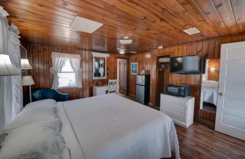 Outer Banks Motel Hotels in Hatteras
