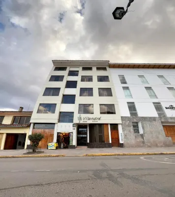 Hotel Vilandre โรงแรมใกล้โรงพยาบาล อันโตนีโอ ลอเรนา