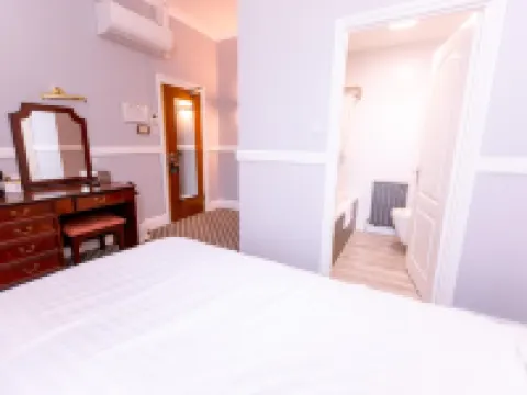 San Clu Hotel, Bar & Brasserie Hotel di Ramsgate