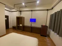 โรงแรมเรดเฮอริเทจ