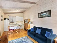 Clarendon Chalets Hotels in Ob Flat