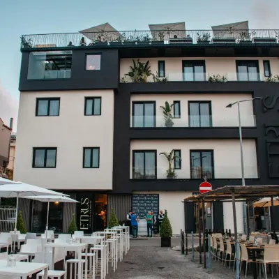 Etrus - Boutique Room & Rooftop Hotels near Stadio Arechi