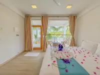 Lagoon Villa Thoddoo - balcony