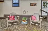 Hidden Oaks Broken Bow Vacation Rental, Pets OK! - parking