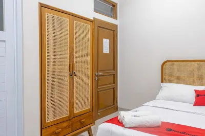 RedDoorz at Uma Arda Hometown Hotel a Tawangsari