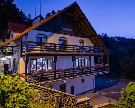Q Chalet Hotels in Sacele