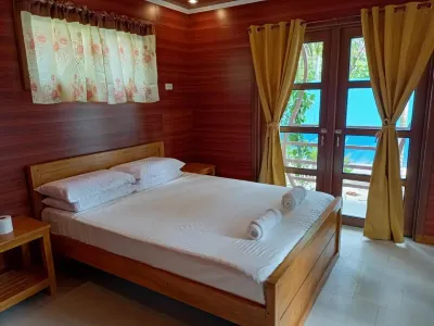 Ferellee Beach Front Inn Hotels near Albguan Island