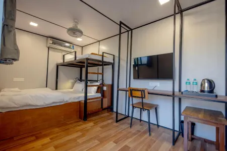 Vanah Villa And Resort Отели в г. Джвханд Апати