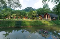 Chay Lap Farmstay Phong Nha - piscina