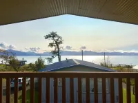 Driftwood Inn - Mountain view