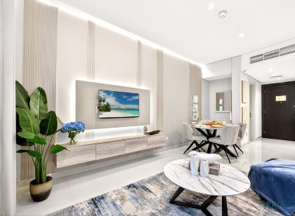 Grand 1BR Cour Jardin Near Bay Avenue Mall Metro
