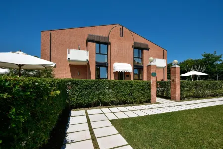 DB Villas le Ville del Lido Resort