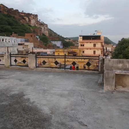 Raj Mahal Guest House